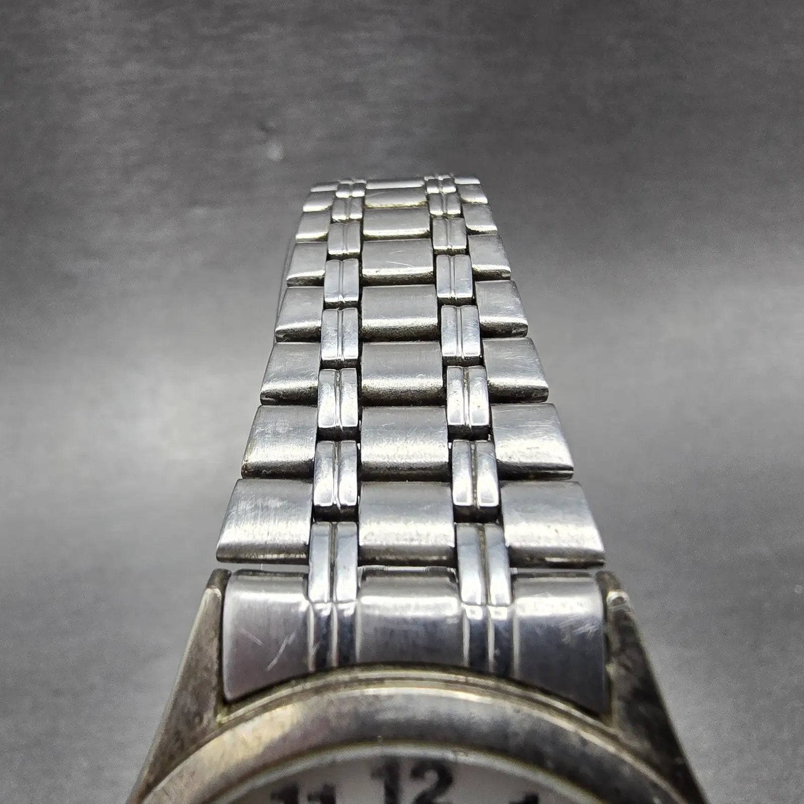 Citizen Q&Q Falcon Watch Men 34mm White Dial Silver Tone Round New Battery VTG4