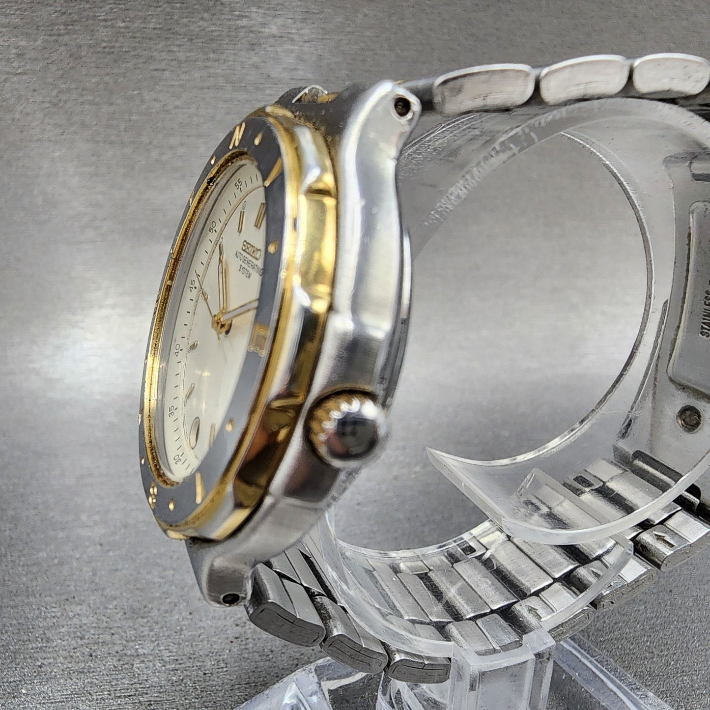 Seiko AGS Watch Men 37mm White Dial Two Tone Date Round 7M426A00 Works2
