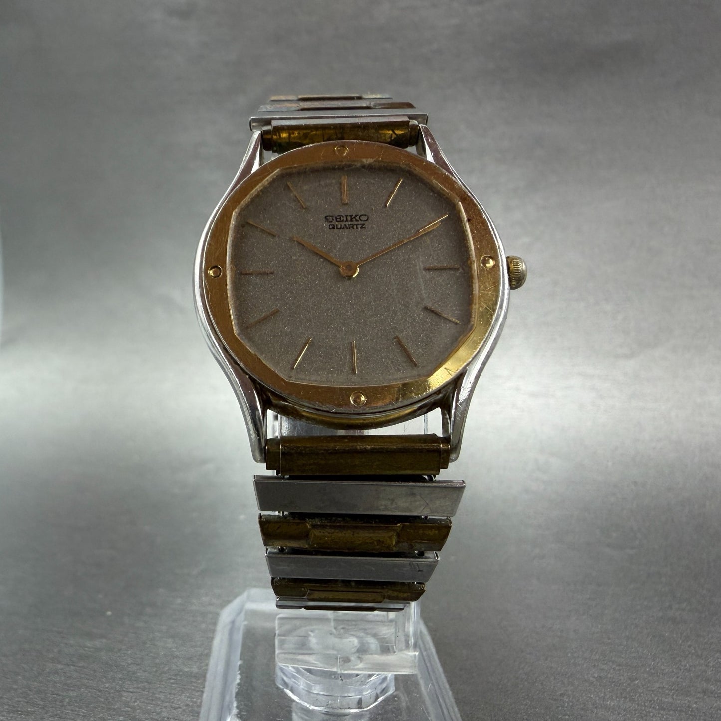 Seiko Watch Unisex 32mm Silver Dial Two Tone READ!!! Round 6430-5299 New Battery5