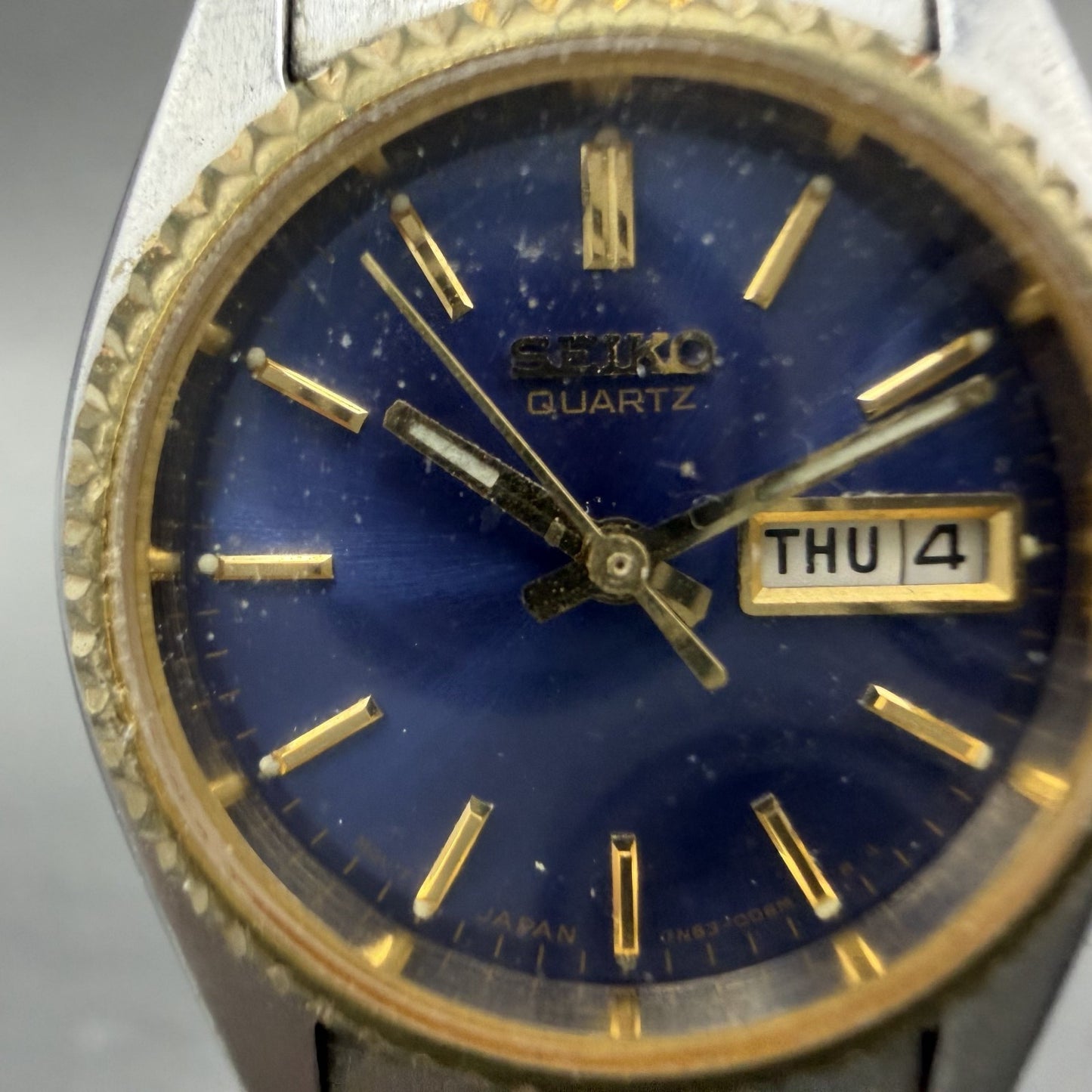 Seiko Watch Women 25mm Blue Dial Two Tone Daydate Round 7n83-0041 New Batt AB561