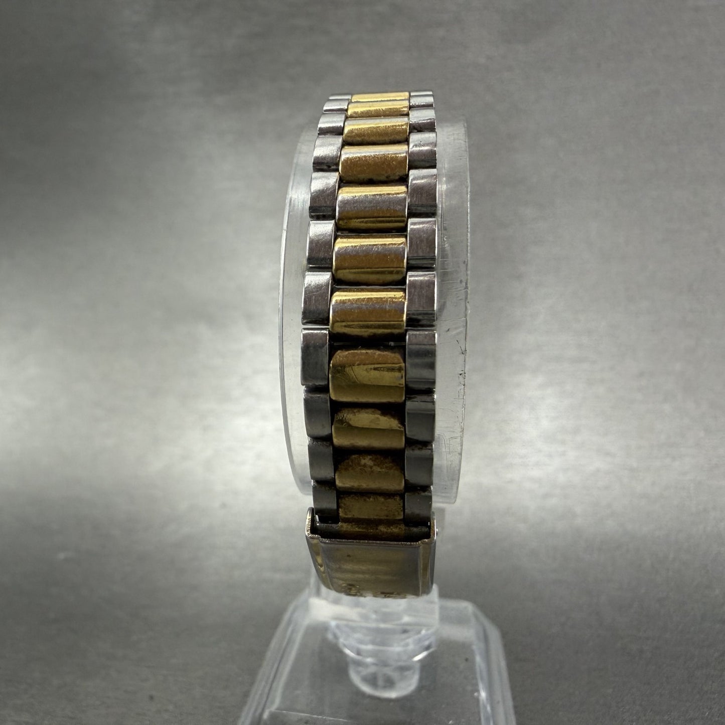 Seiko SQ Watch Women 24mm Gold Dial Two Tone Daydate Round 3E23-0A60 New Batt KD7