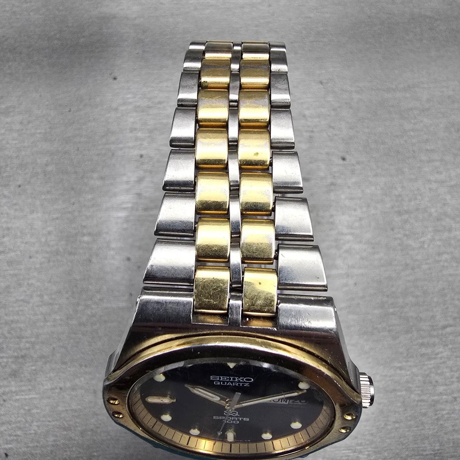 Seiko Sports 100 Watch Men 38mm Black Dial Two Tone Daydate 8229-7019 New Batt4
