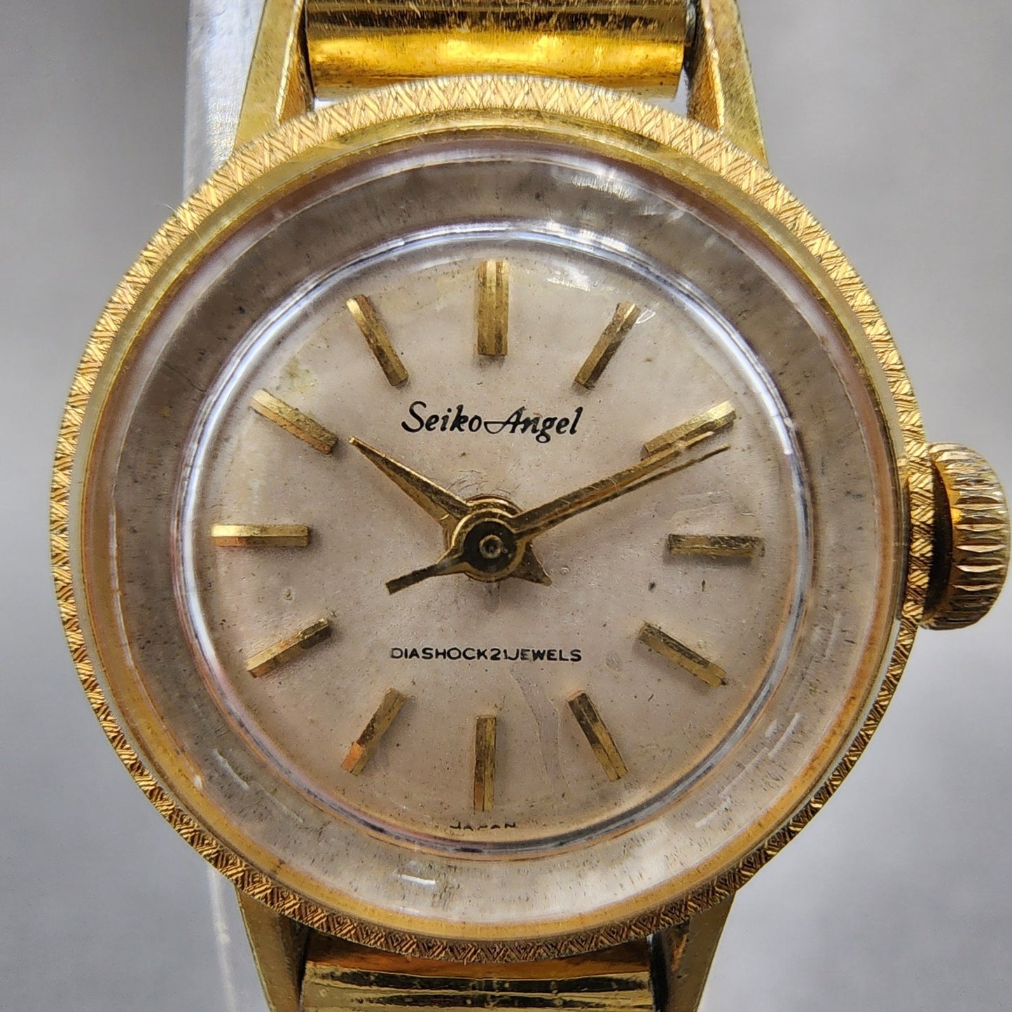 Seiko Angel Watch Women 20mm Cream Dial Gold Plated Manual Wind 10040090 Runs1