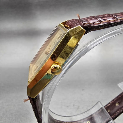 Citizen CQ Watch Women 19mm Gold Dial Gold Tone Rectangle 3630-890671 New Batt2