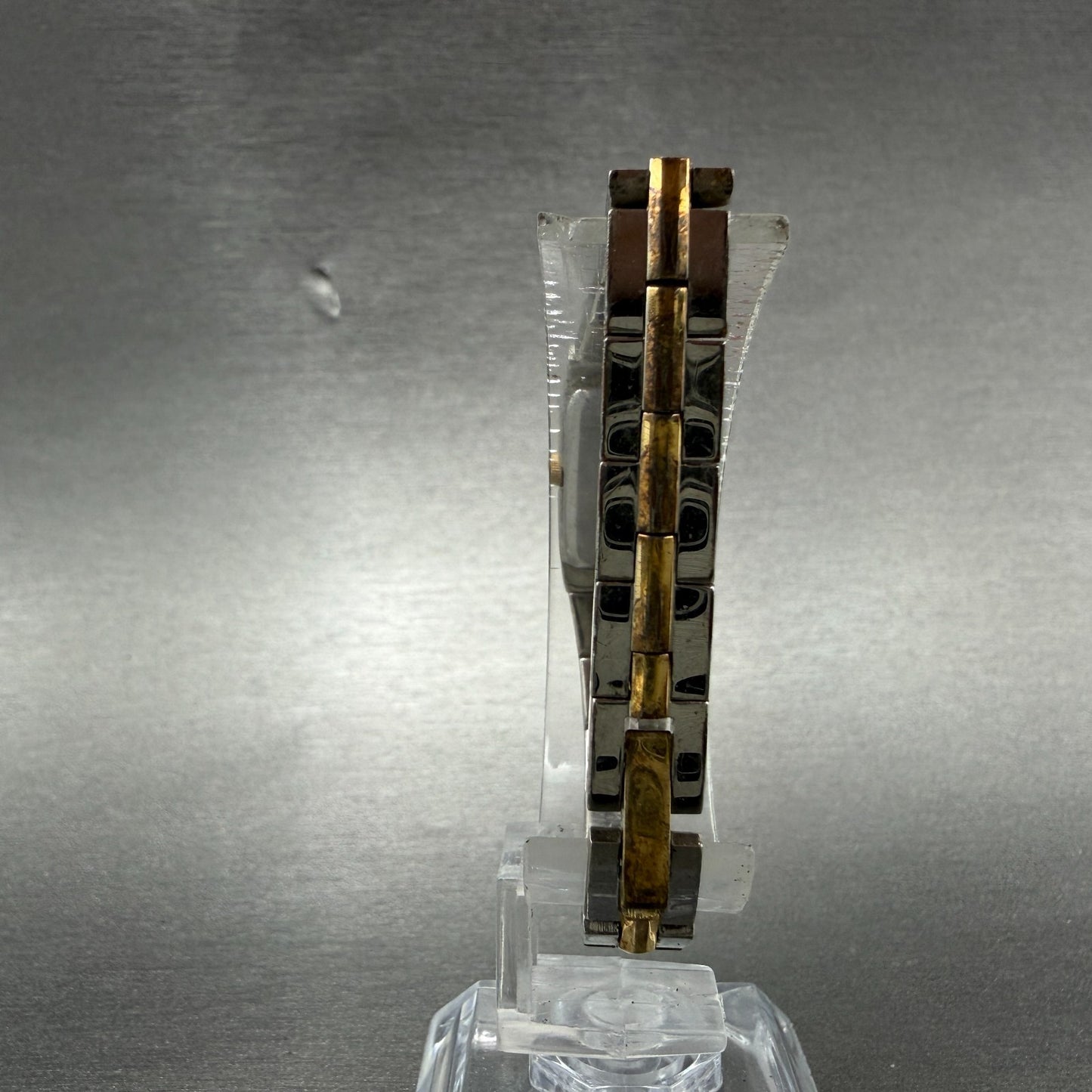 Seiko Tank Watch Women 13mm White Dial two Tone Rectangle 2E20-0AY0 New BatteryK7