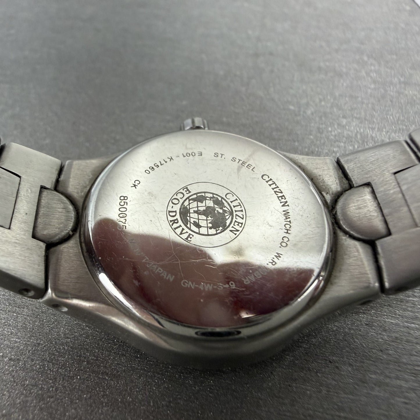 Citizen Eco-Drive Watch Women 25mm Gray Dial Silver Tone Daydate Round Runs9