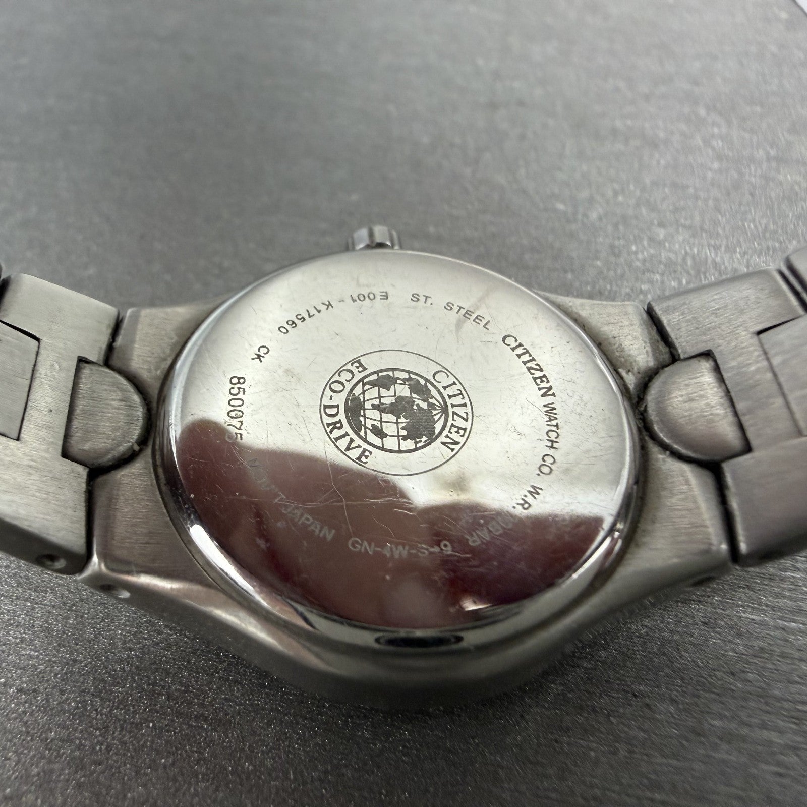 Citizen Eco-Drive Watch Women 25mm Gray Dial Silver Tone Daydate Round Runs9