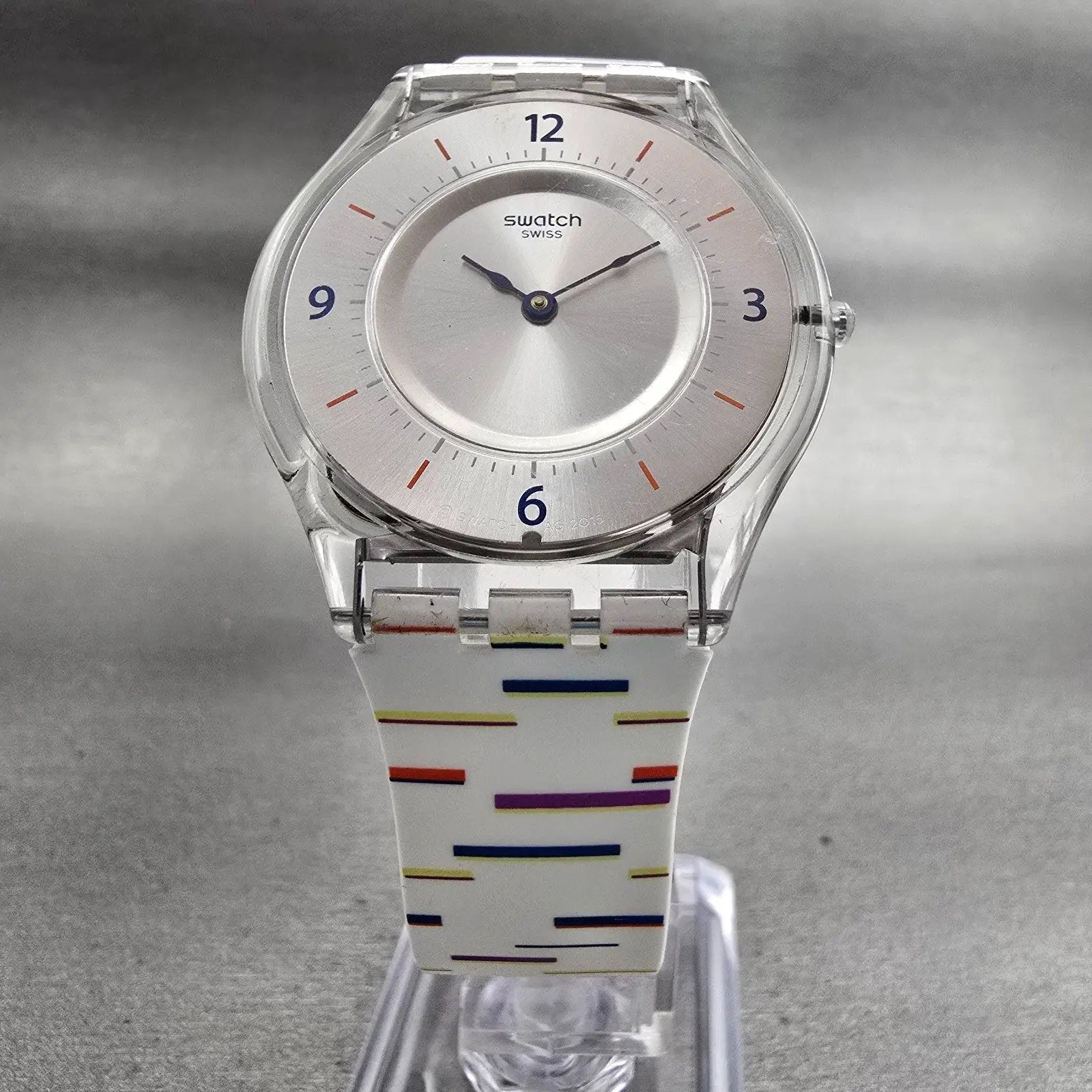 Swatch THIN LINER Watch Men Silver Dial Clear Case Round SFE108 New Battery5