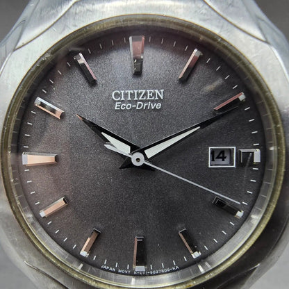 Citizen Eco-Drive Watch Men 39mm Silver Dial Silver Tone Date E111-S022240 RunsD1