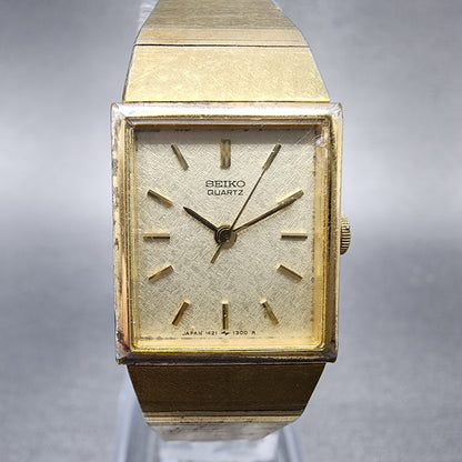 Seiko Tank Watch Women 17mm Champagne Dial Gold Tone Rectangle 14215779 NewBat1