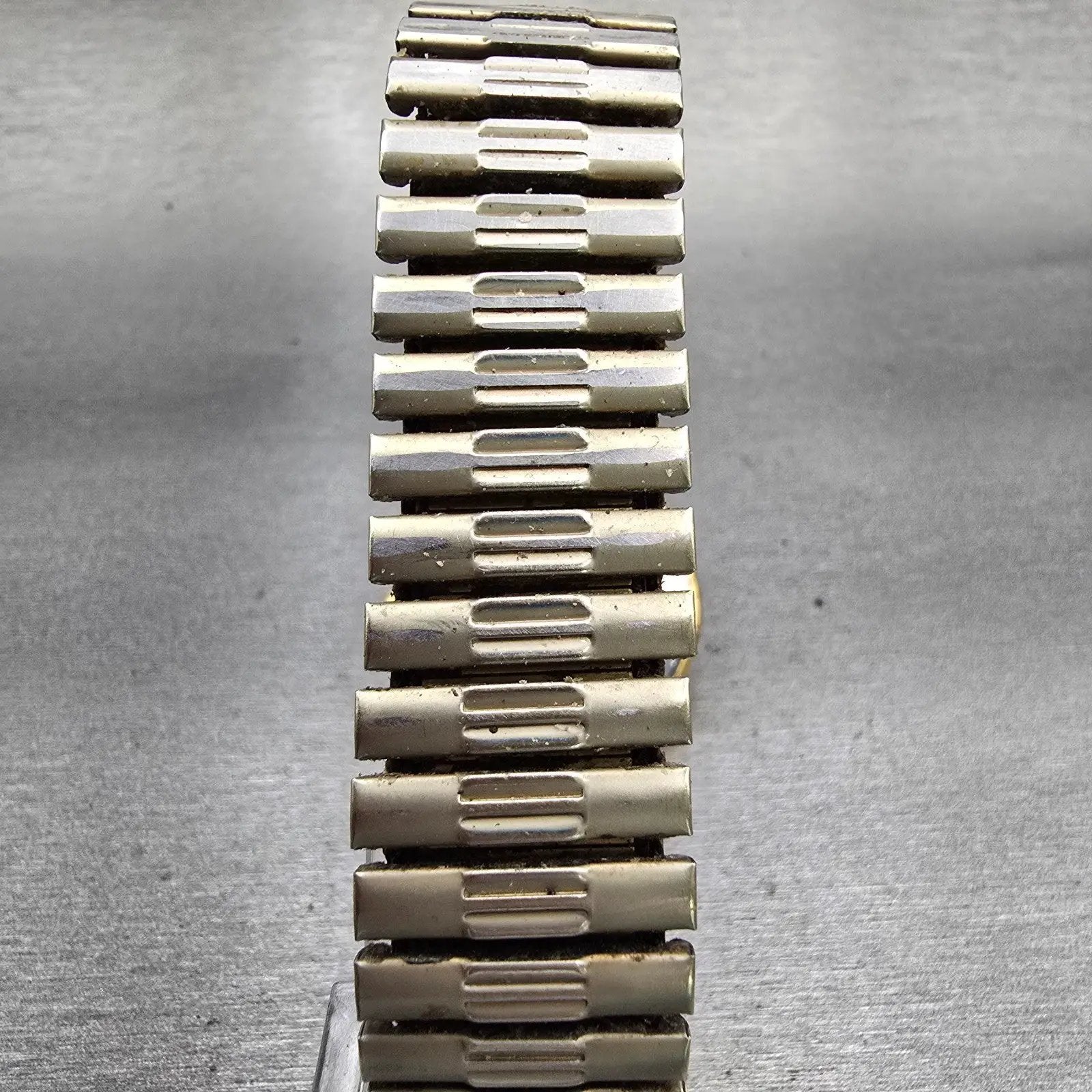 Seiko Watch Men 33mm Champagne Dial Gold Tone Daydate Round 7N43-8A89 New Batt G7