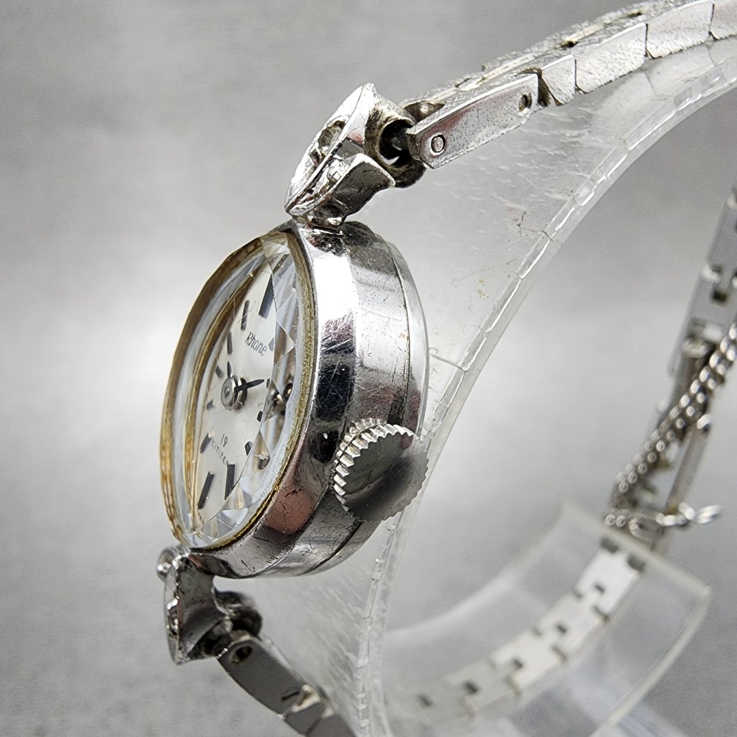 Citizen Rhone Watch Women 14mm Silver Dial White Gold Plated Oval Manual Runs2