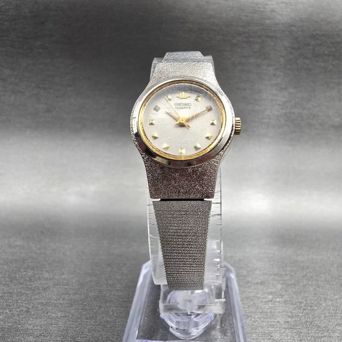 Seiko Watch Women 20mm Silver Dial Silver Tone Round 8Y21-0010 New Battery5