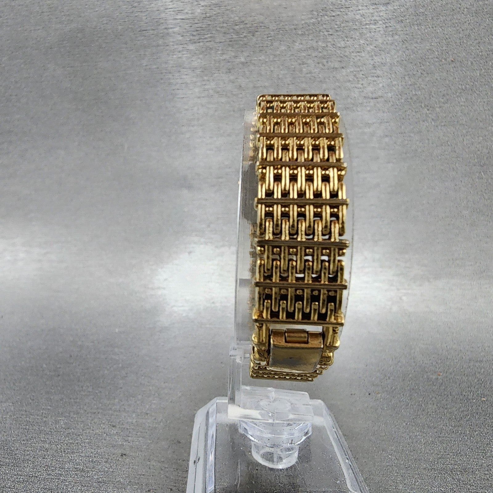 Seiko Tank Watch Women 16mm Champagne Dial Gold Tone 2c205449 New Battery7