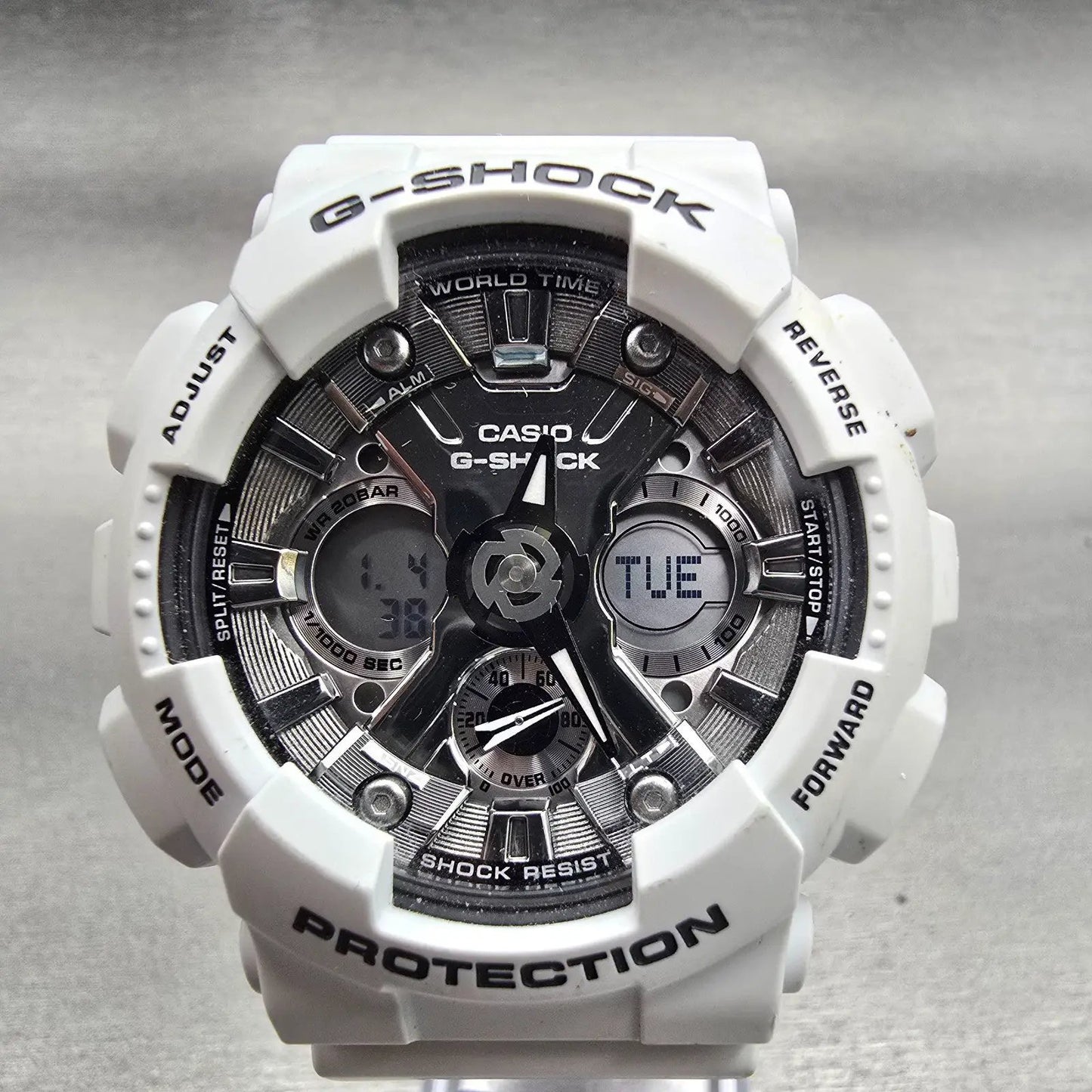 Casio G-Shock GMA-S120MF Watch Men 45mm Silver White Chronograph Alarm New Batt0