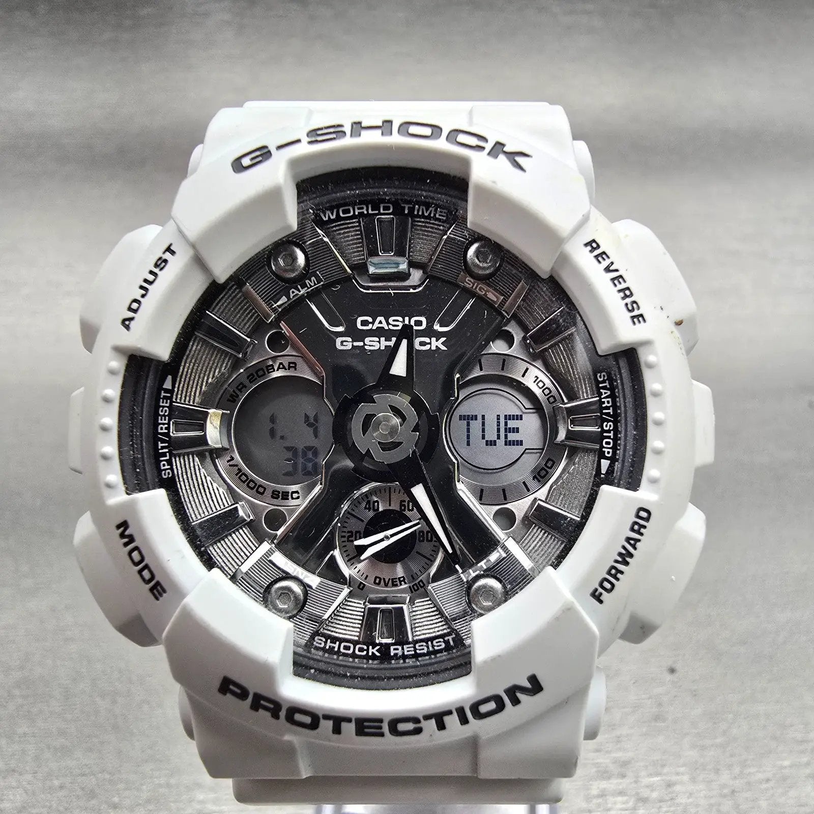 Casio G-Shock GMA-S120MF Watch Men 45mm Silver White Chronograph Alarm New Batt0