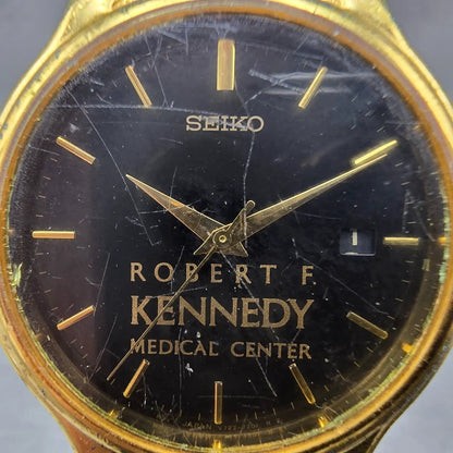 Seiko Watch Men 33mm Black Dial Gold Tone Date Round V722-7051 PARTS Vintage2