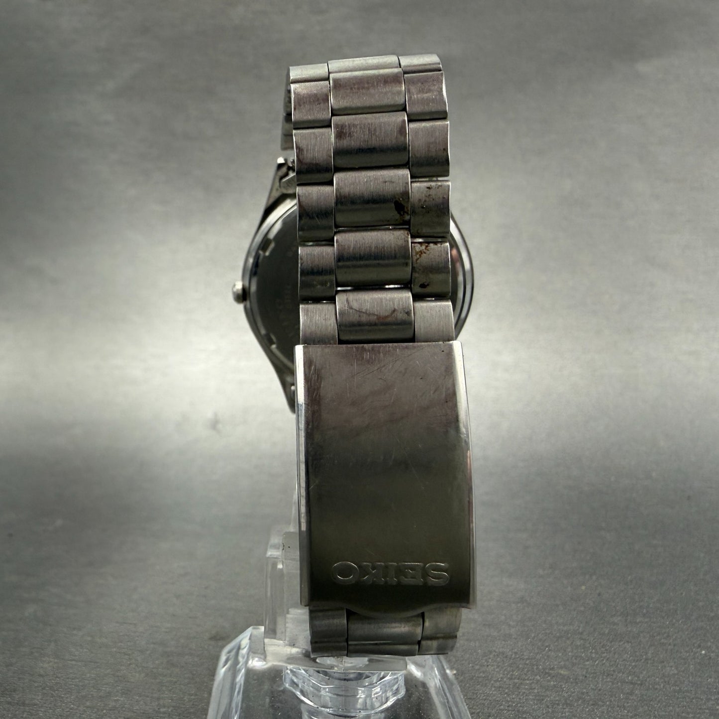 Seiko SQ Watch Men 35mm Silver Dial Silver Tone Date Round 5Y22-8020 New Battery8