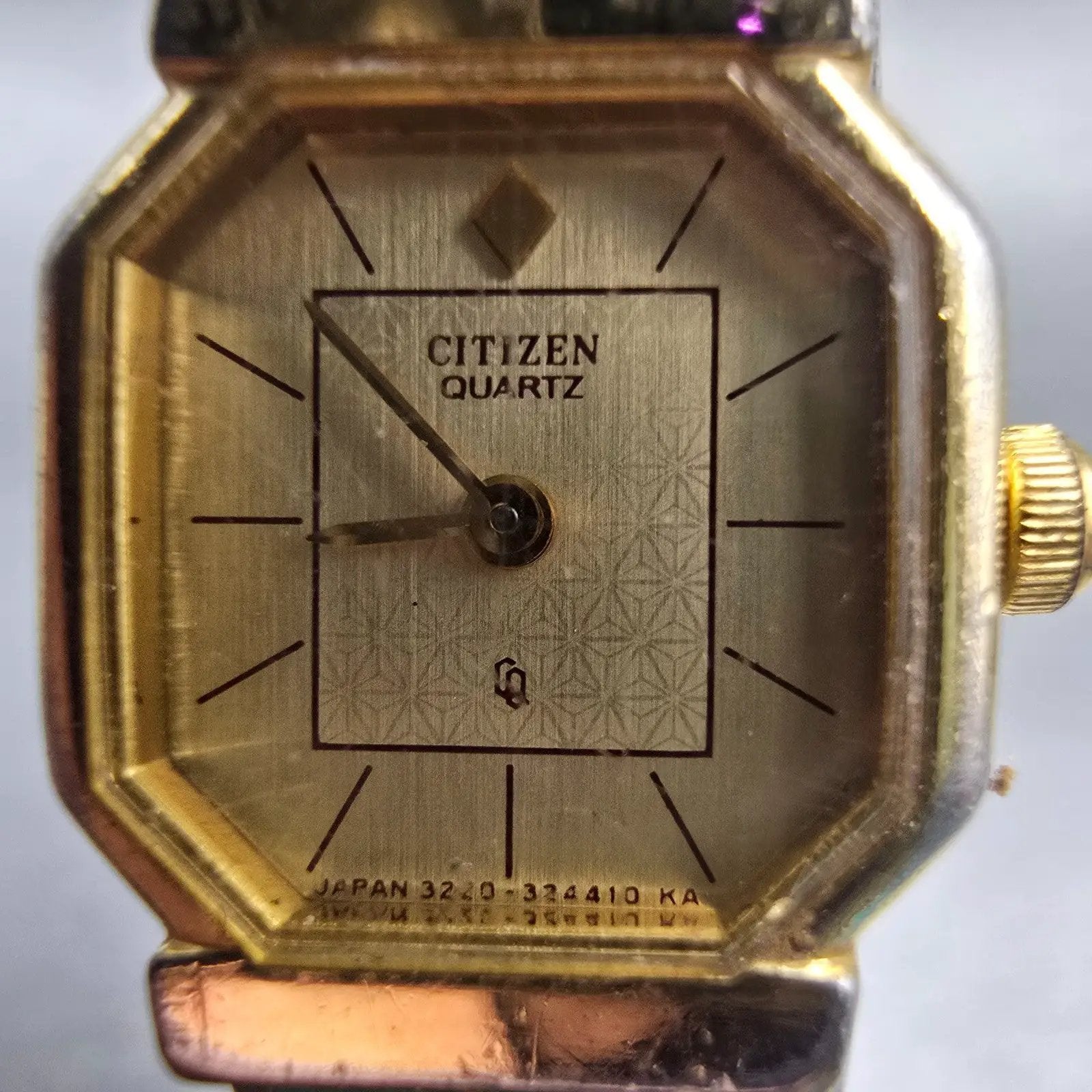 Citizen CQ Watch Women 17mm Gold Dial Gold Tone Octagon 3220-321871 New Battery1