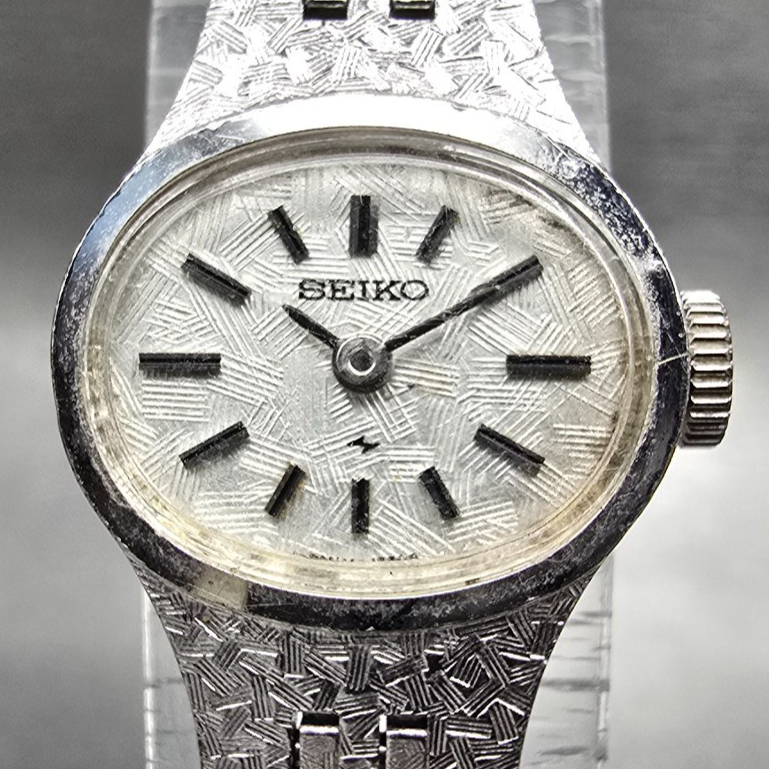 Seiko Watch Women 17mm Silver Dial Silver Tone Oval 11-7619 Manual Wind VTG JP1