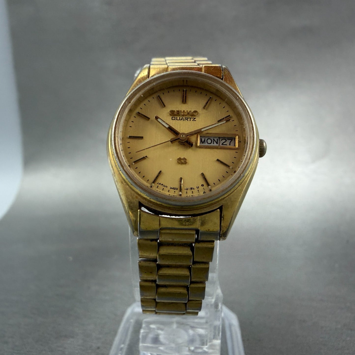 Seiko SQ Watch Women 24mm Gold Dial Gold Tone Daydate Round 3423-0099 New Batt 65