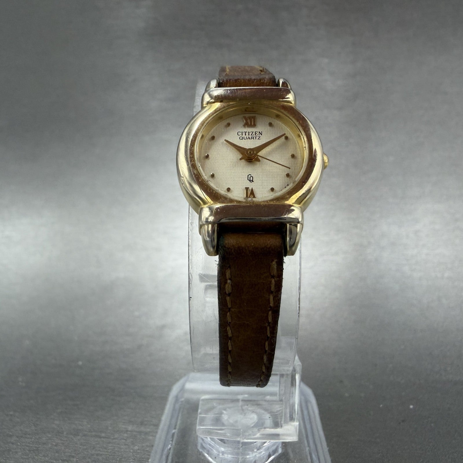 Citizen CQ Watch Women 19mm Champagne Dial Gold Tone Oval 5930-K00845 New Batt5