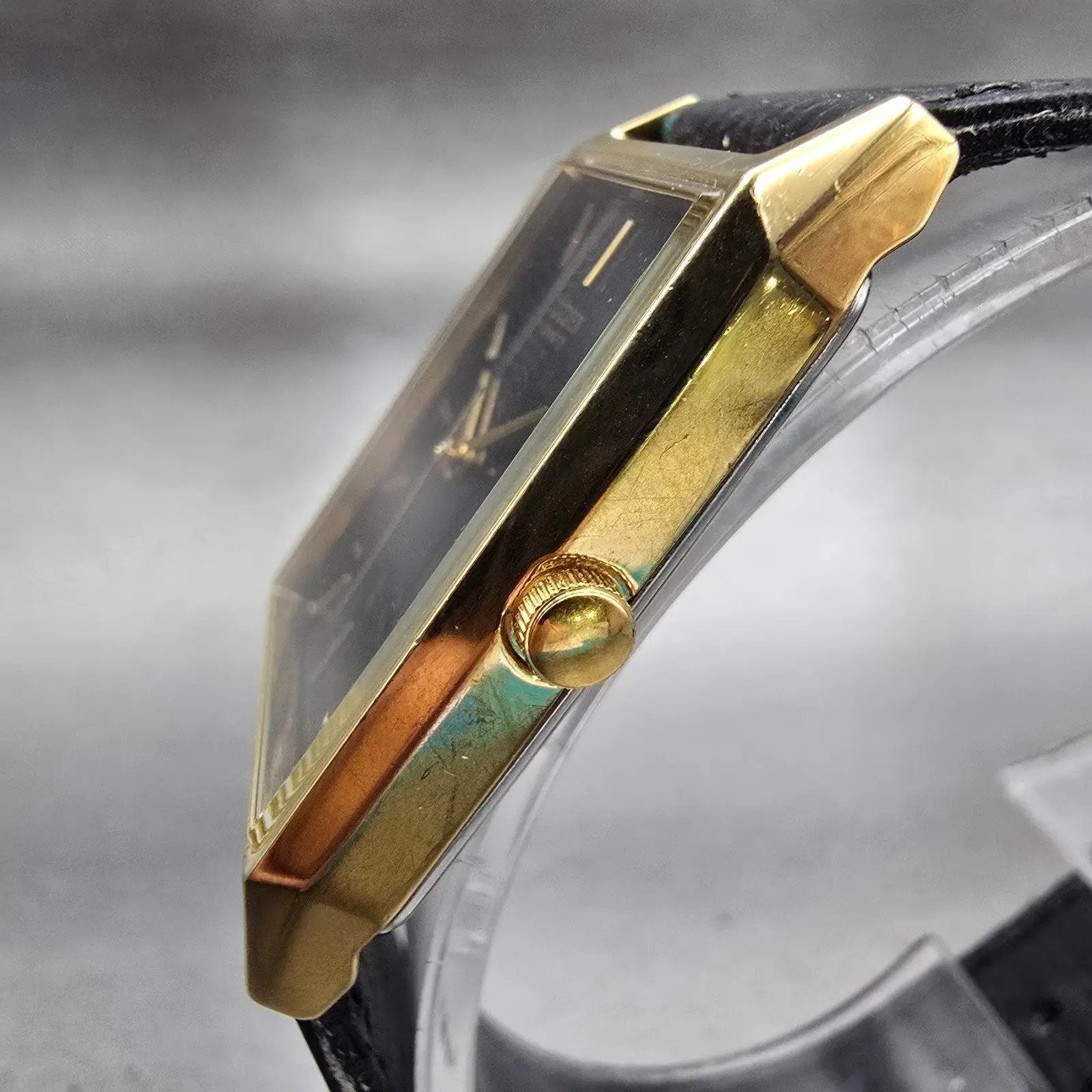 Citizen CQ Watch Men 25mm Black Dial Gold Tone Rectangle 5130-K02627 New Battery2