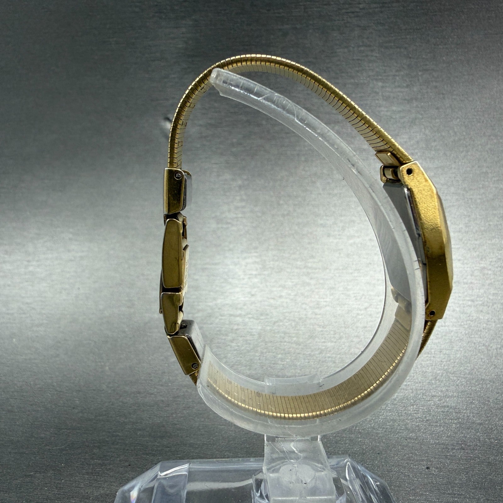 Seiko Watch Women 17mm Silver Dial Gold Tone Hexagon 2C20-5790 New Battery Jh78