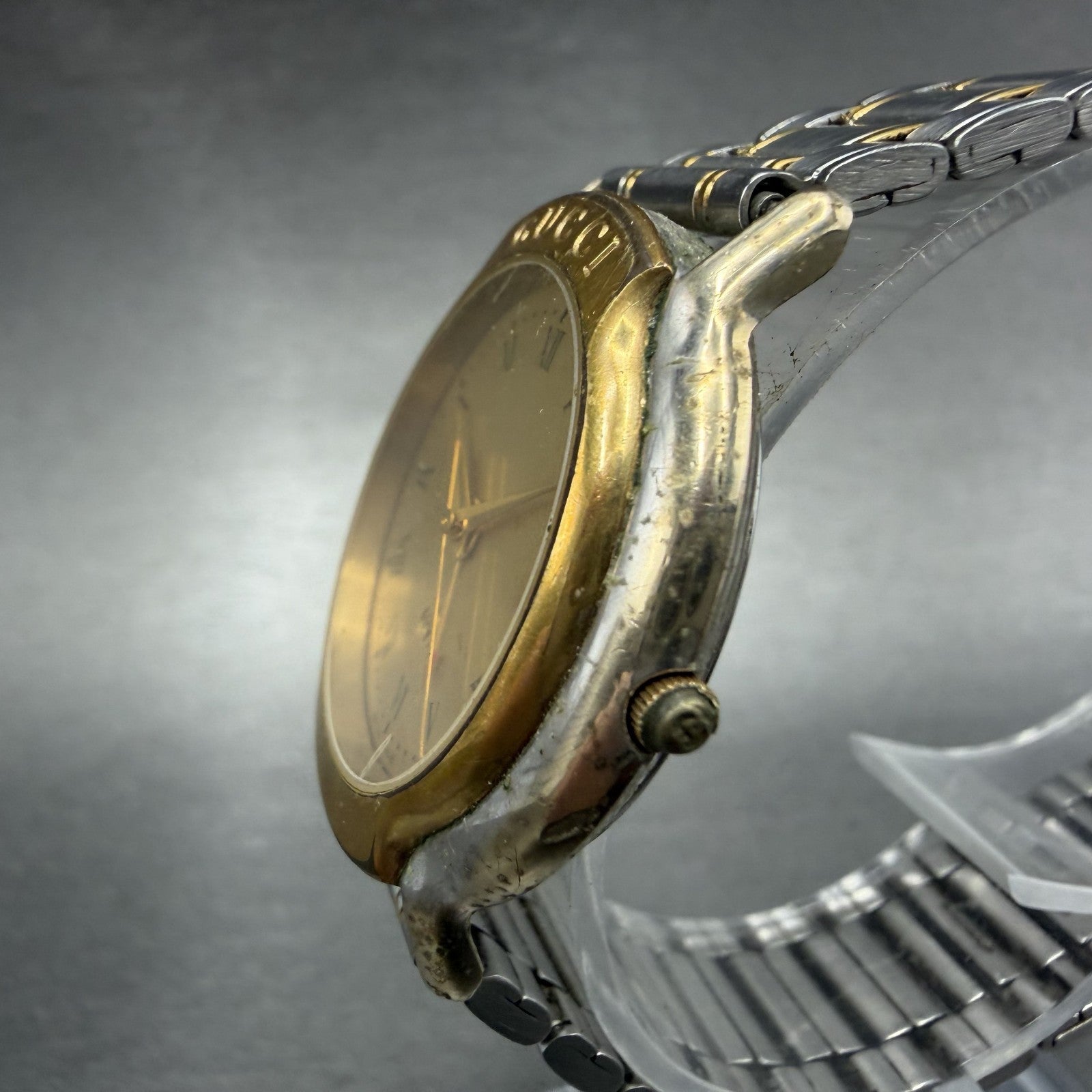 Gucci Mondiale GMT Watch Men 33mm Gold Dial Two Tone Date Round READ!!!! New Bat2