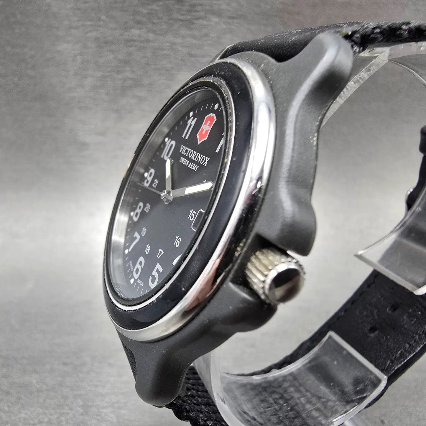 Victorinox Watch Men 43mm Black Dial Black Tone Date Round 249087 New Battery2