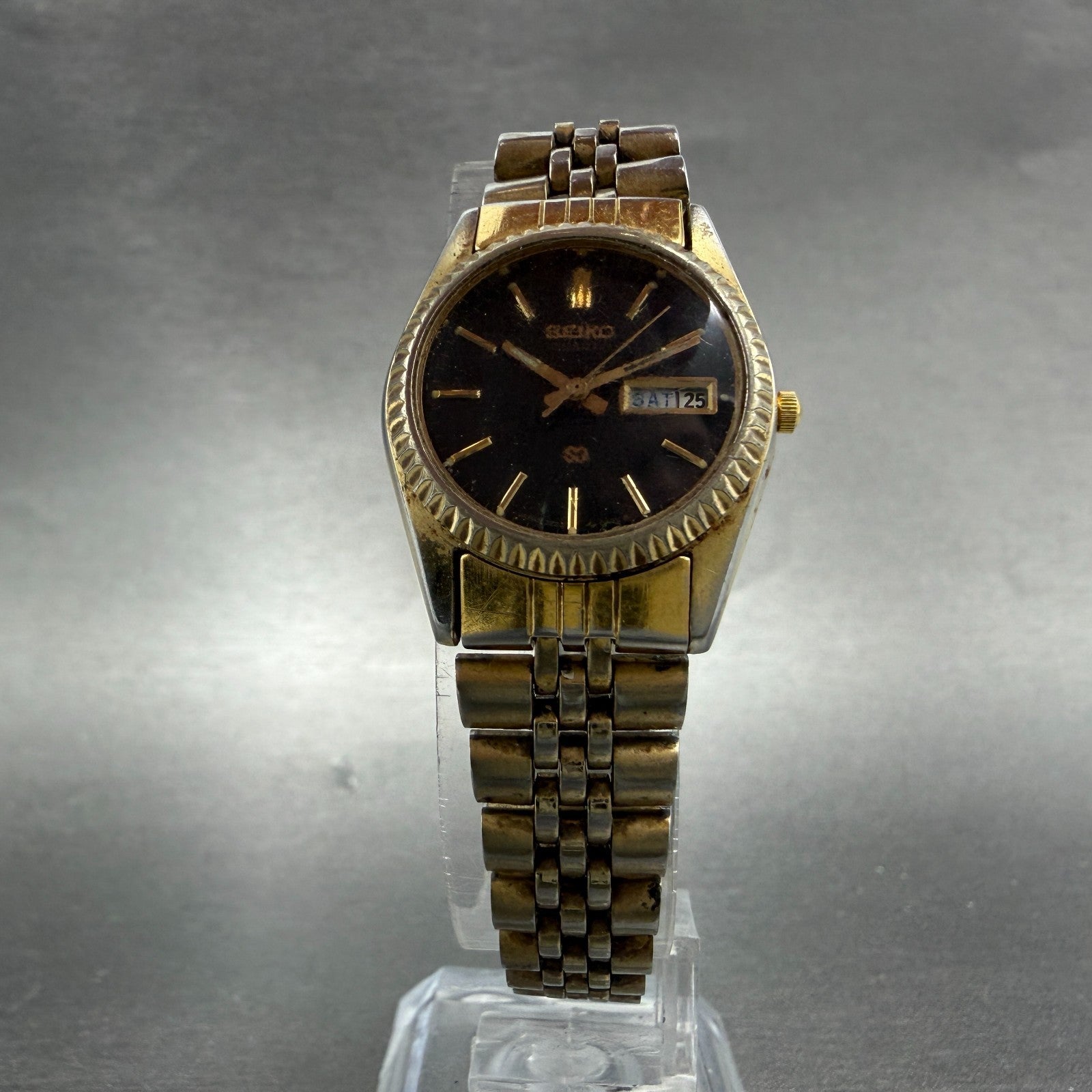 Seiko SQ Watch Women 24mm Black Dial Gold Tone Daydate 3E23-0A69 New Battery ABF5