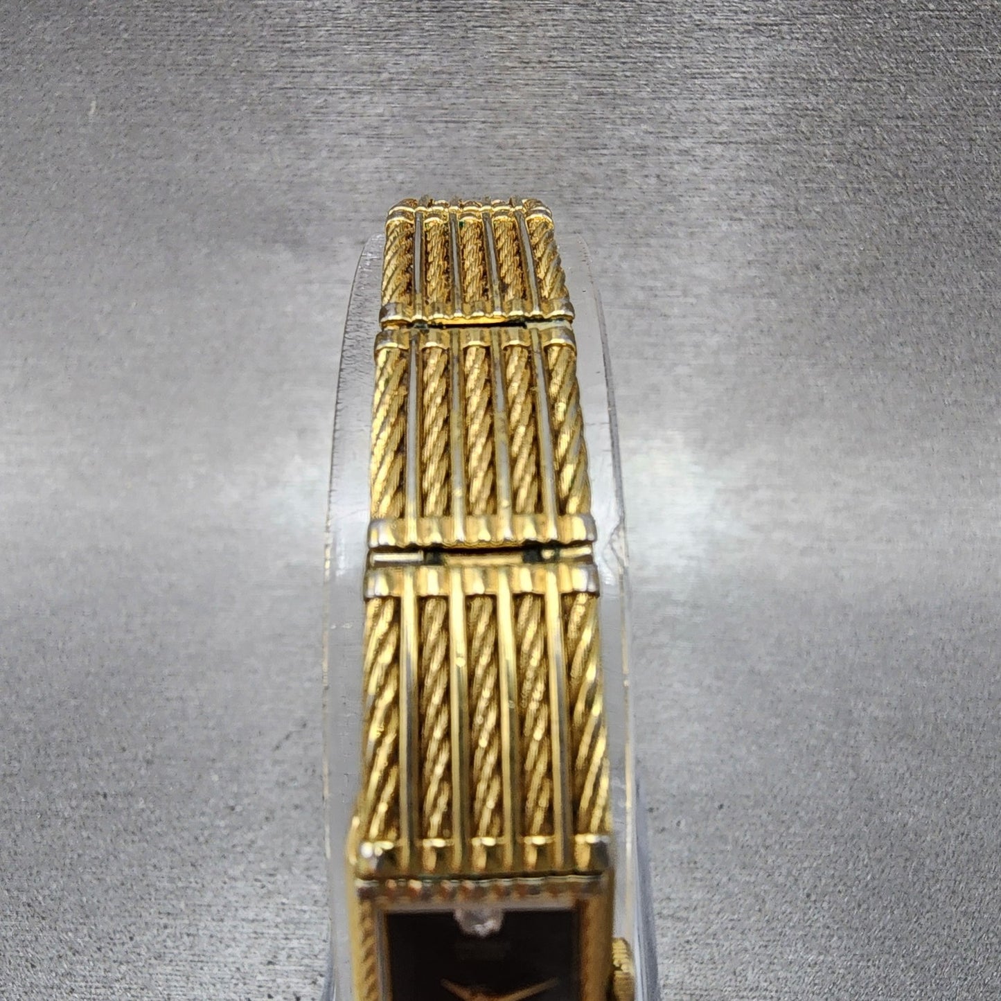 Seiko Tank Watch Women 12mm Black Dial Gold Tone 2e205269 New Battery4