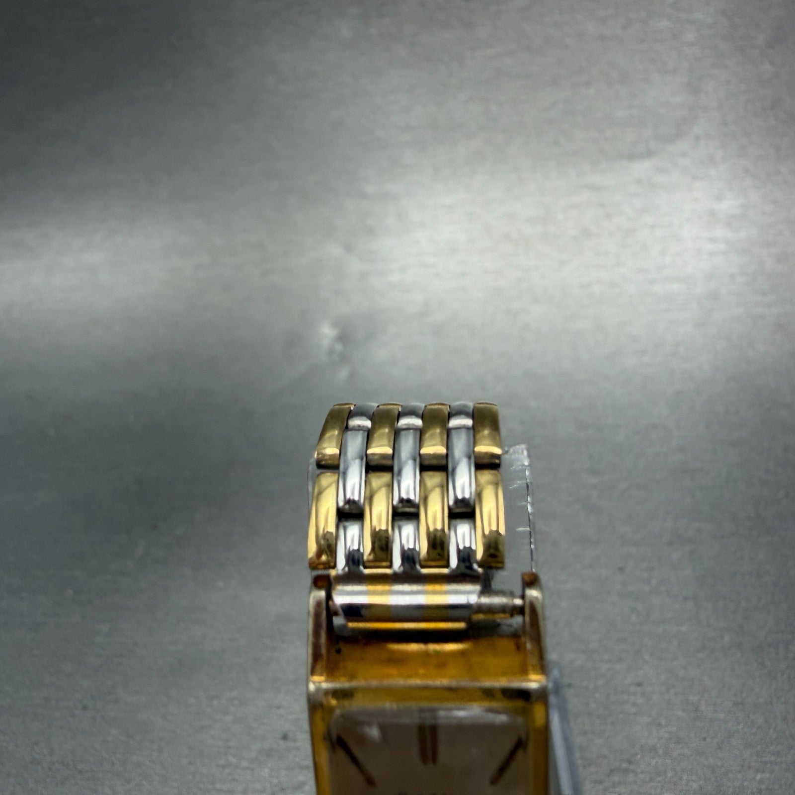 Seiko Venus Tank Watch Women 15mm Silver Dial Gold Tone 5514 Manual Runs Vintage4