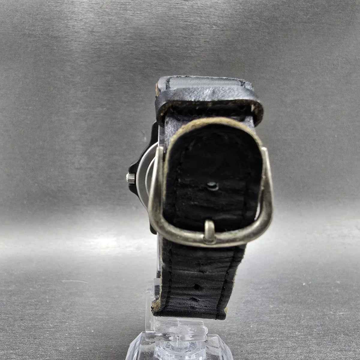 Victorinox Swiss Army Watch Men 37mm White Dial Black Date Round PARTS VTG GG8