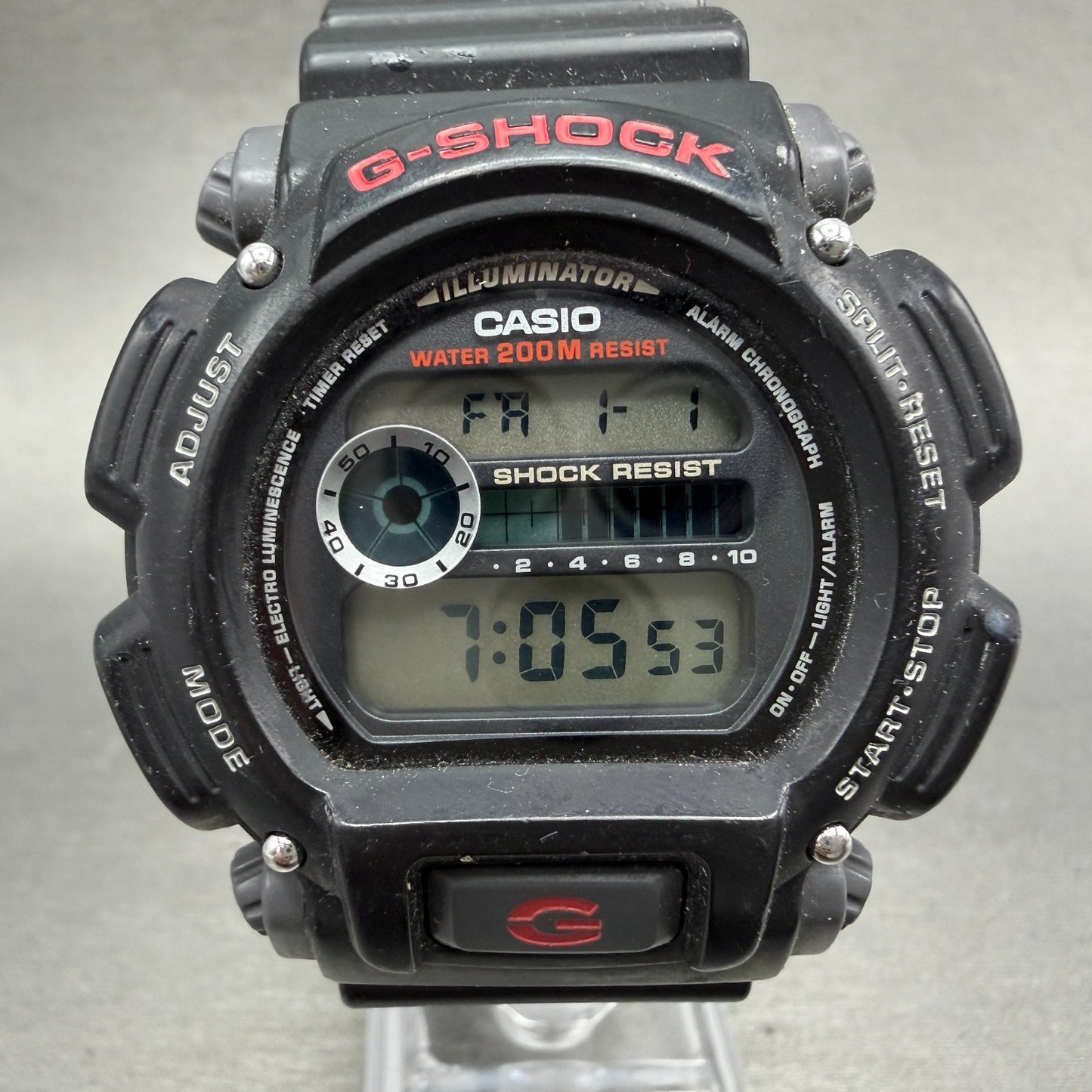 Casio G-Shock DW-9052 Watch Men 47mm Digital Black&Red Round New Battery PLKJF0