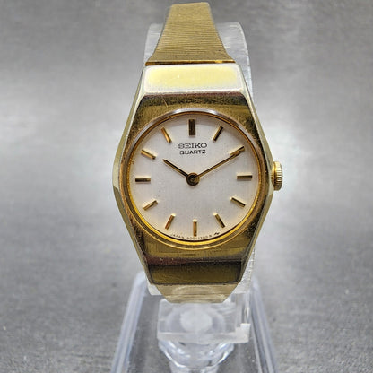 Seiko Watch Women 19mm White Dial Gold Tone 1400-0429 New Battery