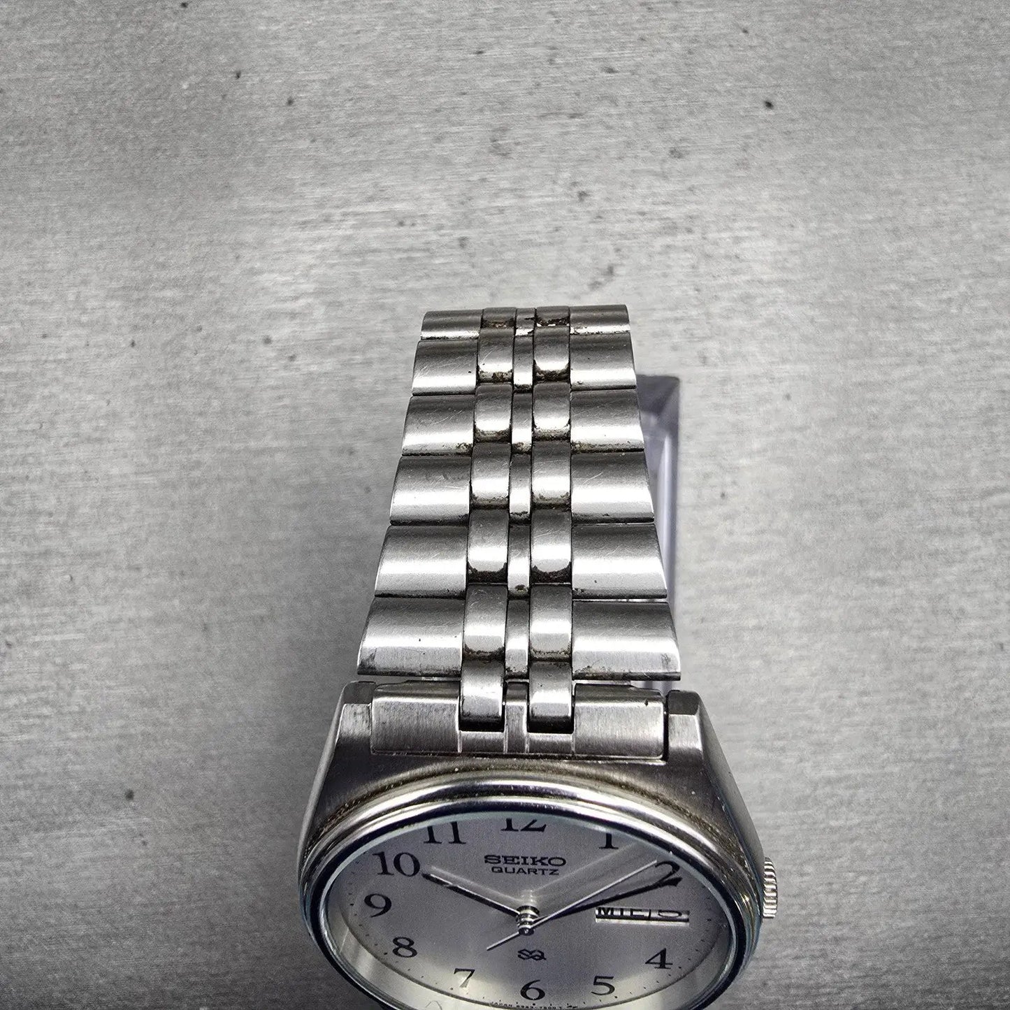 Seiko SQ Watch Men 34mm Silver Dial Silver Tone Daydate Round 6923-7039 New Batt4