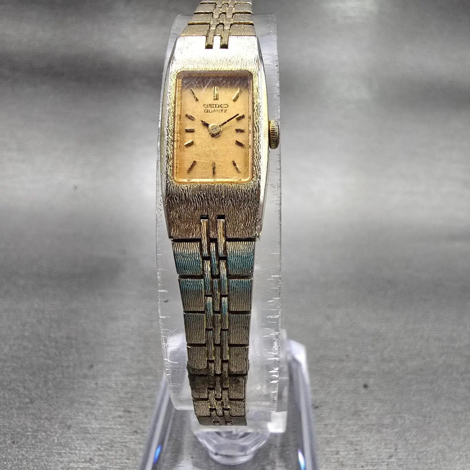 Seiko Watch Women 12mm Gold Dial Gold Tone Rectangle 2E20-5550 New Battery VTG5