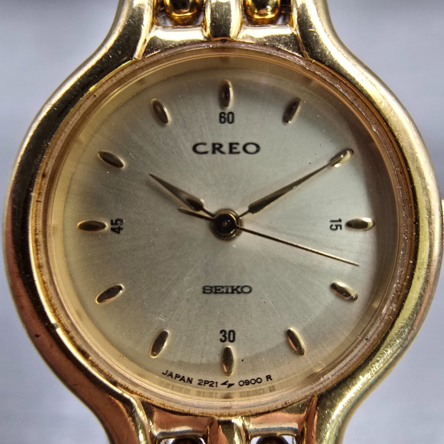 Seiko Creo Watch Women 22mm Champagne Dial Gold Tone Round 2P21-0250 New Battery1