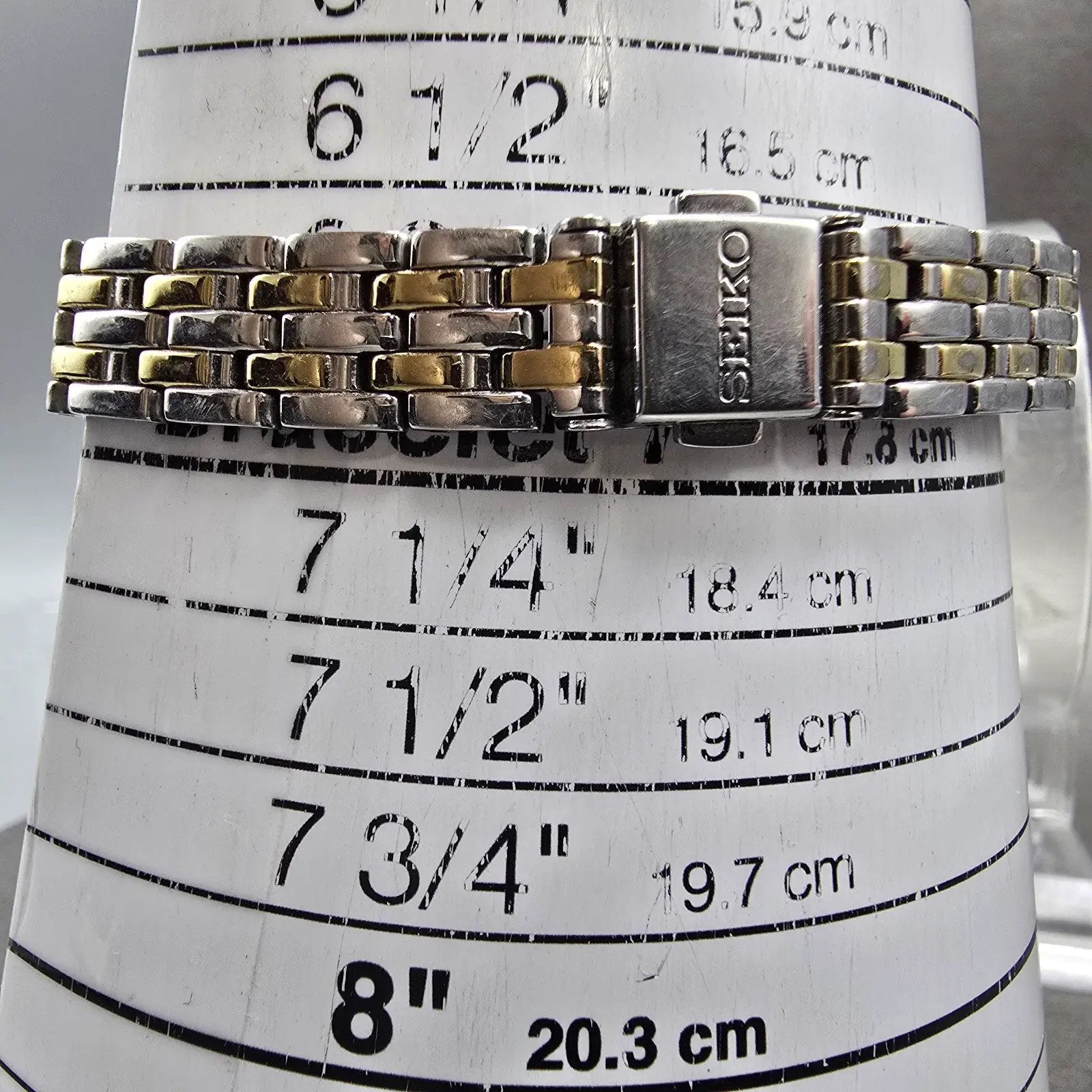 Seiko Solar Tank Watch Women 15mm White Dial Two Tone Rectangle V116-0AA0 WorksL10