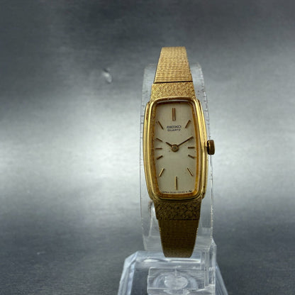 Seiko Tank Watch Women 13mm White Dial Gold Tone Rectangle 2e20-5010 New Batt J75
