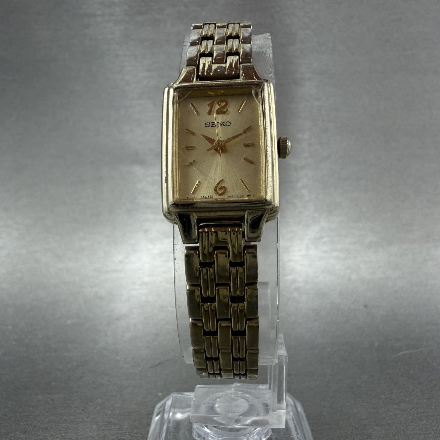 Seiko Tank Watch Women 16mm Champagne Dial Gold Tone Rectangle 1N010FH0 New Bat5