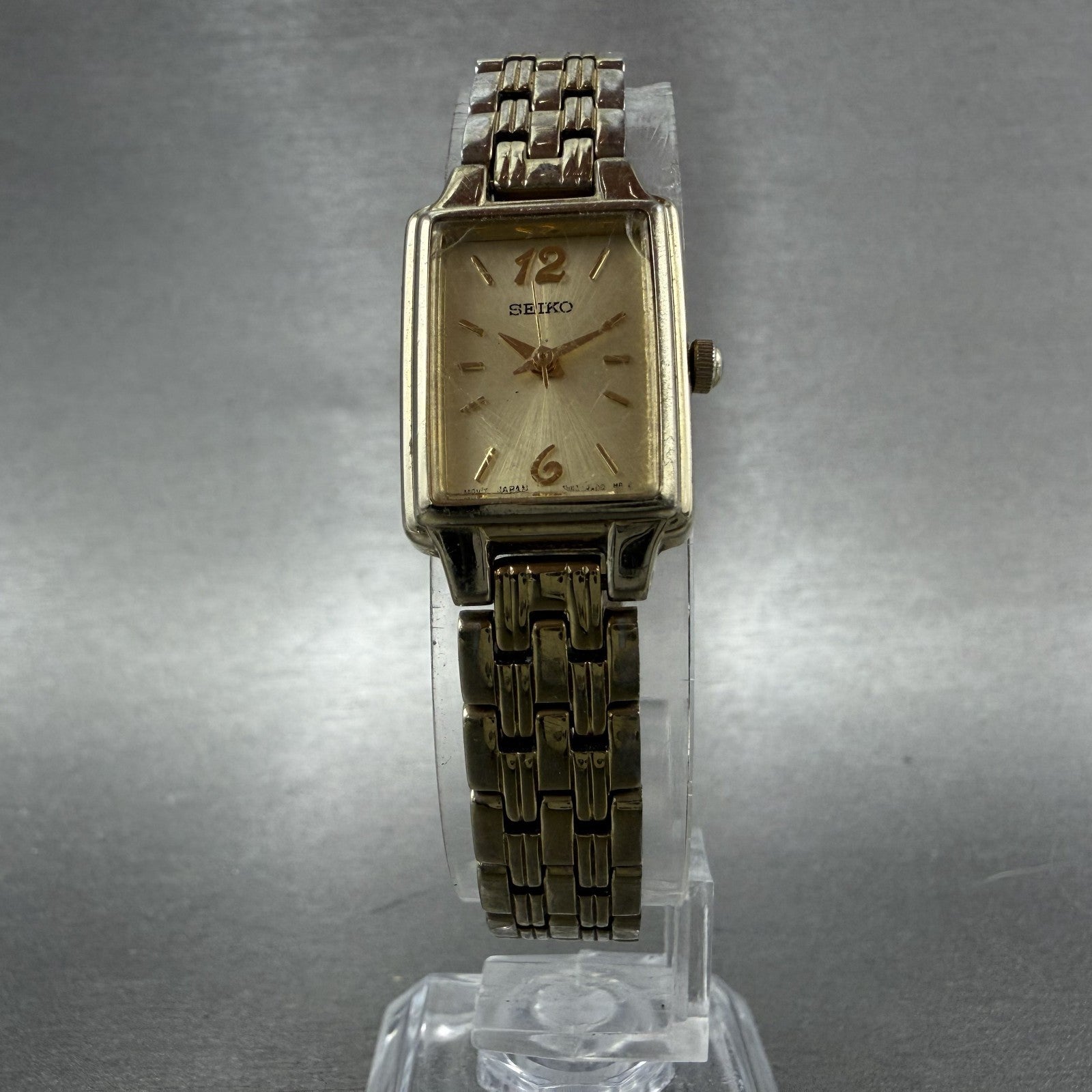 Seiko Tank Watch Women 16mm Champagne Dial Gold Tone Rectangle 1N010FH0 New Bat5