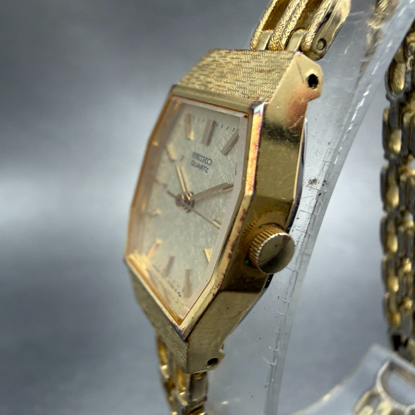 Seiko Watch Women 17mm Champagne Dial Gold Tone Octagon 1221-5540 New Battery2