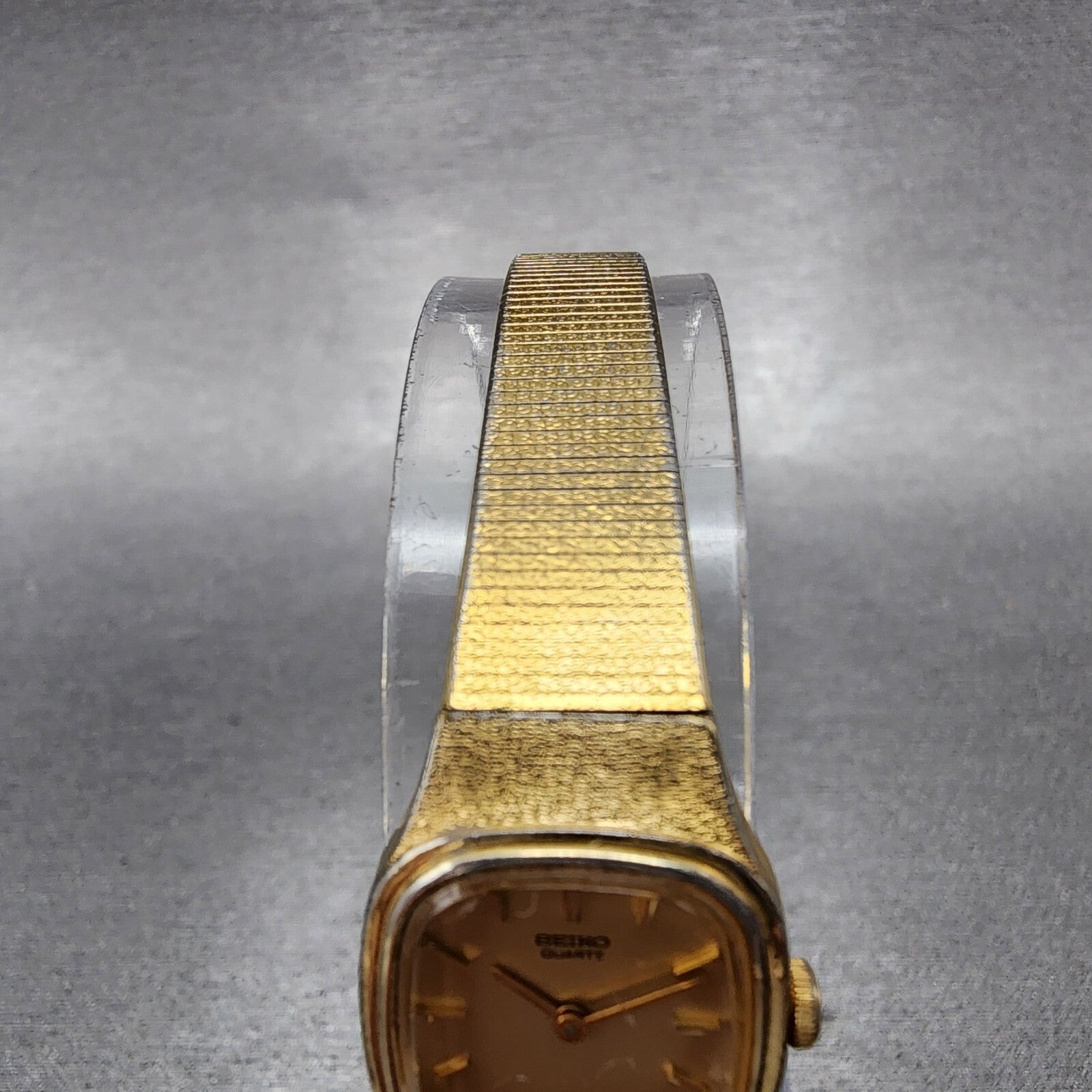 Seiko Watch Women 17mm Gold Dial Gold Tone Rectangle 2C205779 New Battery4