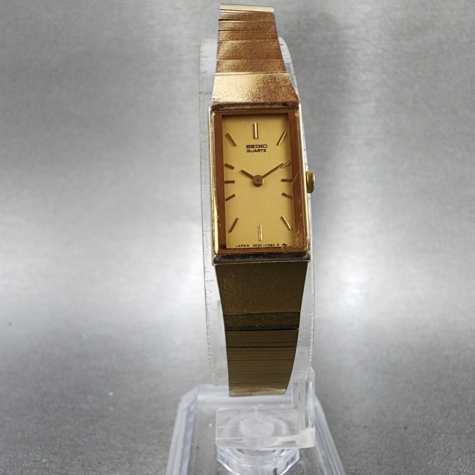 Seiko Tank Watch Women 13mm Champagne Dial Gold Tone 2e205259 New Battery5