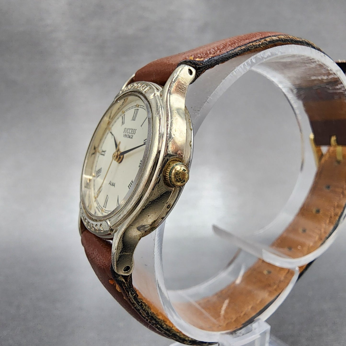 ALBA Success Vintage Watch Women 23mm Cream Dial Silver Tone Round New Battery6