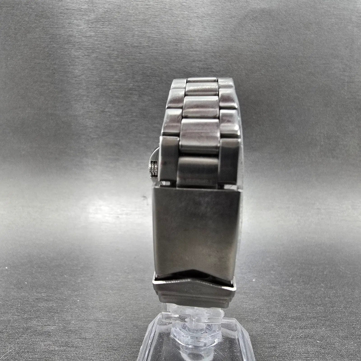 Wenger Battalion Dive Watch Women 30mm Black Dial Silver Date Round 79174 NewBat7