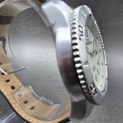 Timex Expedition Dive Watch Men 40mm Cream Dial Silver Tone Daydate New Battery3