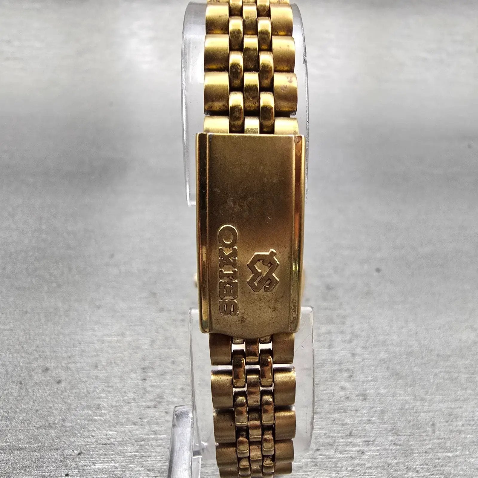 Seiko Watch Women 23mm Black Dial Gold Tone Daydate Round 3Y03-0169 New Battery7